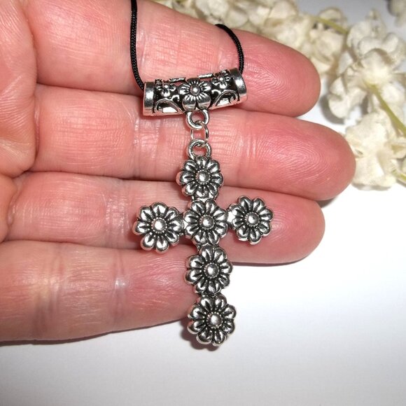 Silver Daisy Flower Cross Necklace Fashion Jewelry Adjustable Length Gift D347 - Picture 4 of 5
